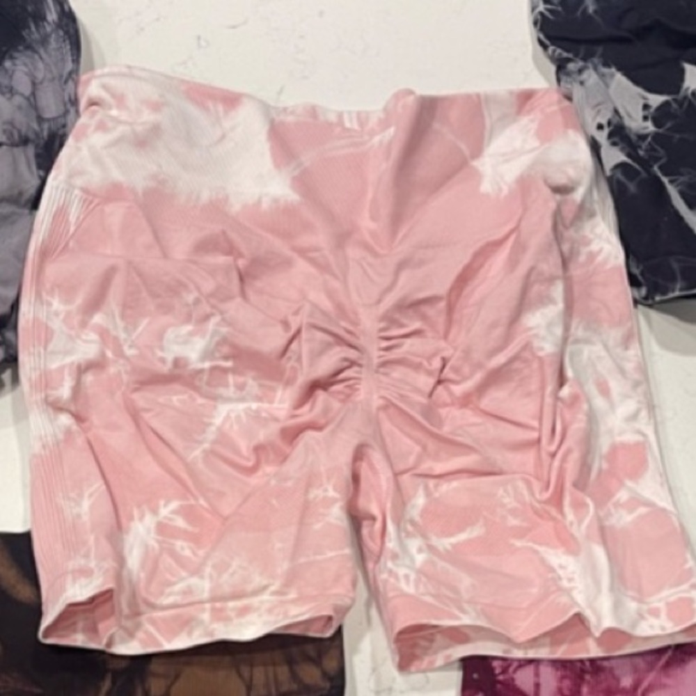 1 pair Pink and white scrunch Shorts